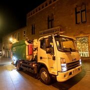 Jac Motors suministra tres camiones eléctricos para la gestión de residuos en Barcelona